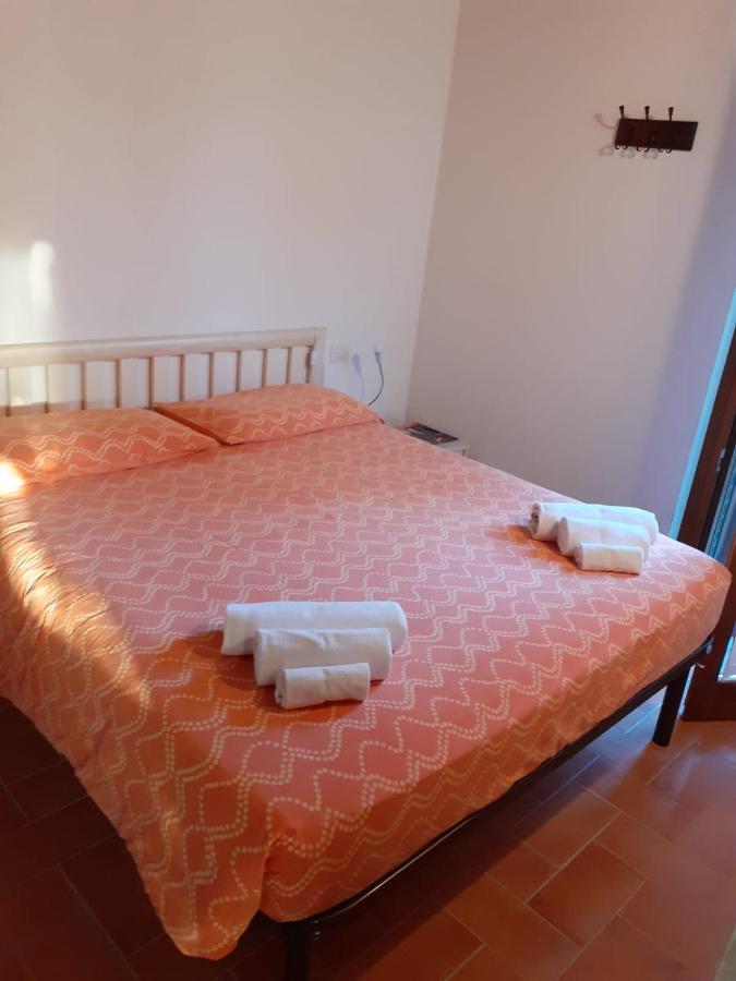 Ferienwohnung Il Poggio Da Leo Capanne Exterior foto