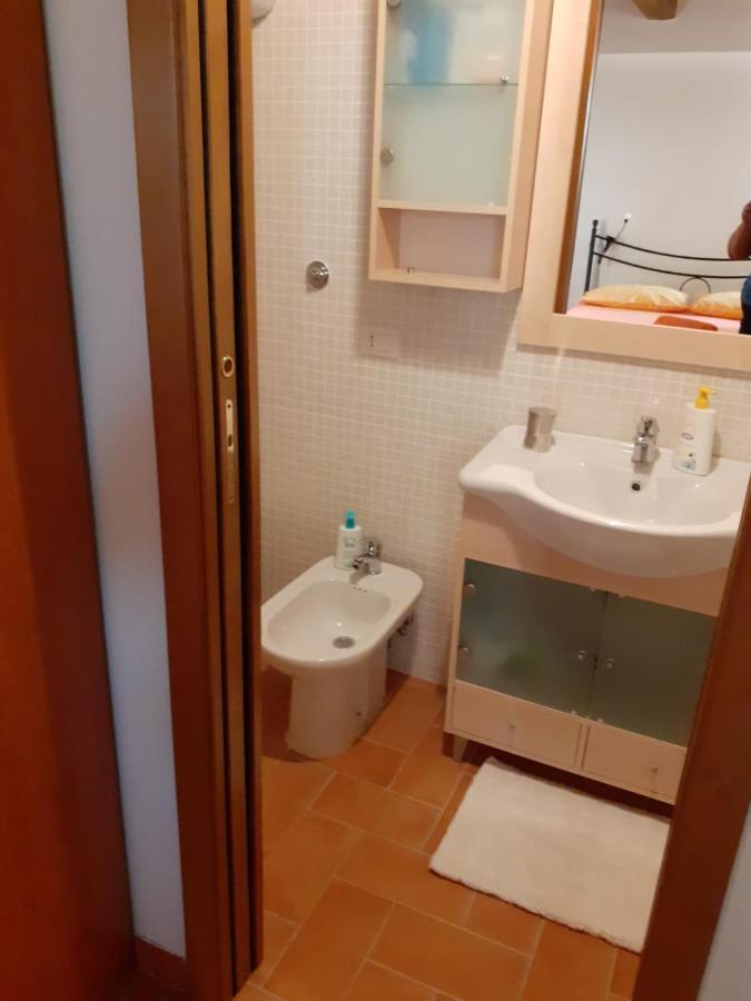 Ferienwohnung Il Poggio Da Leo Capanne Exterior foto
