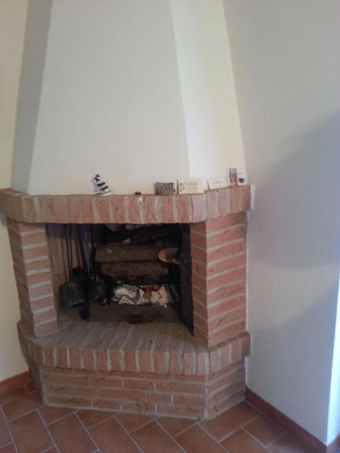 Ferienwohnung Il Poggio Da Leo Capanne Exterior foto